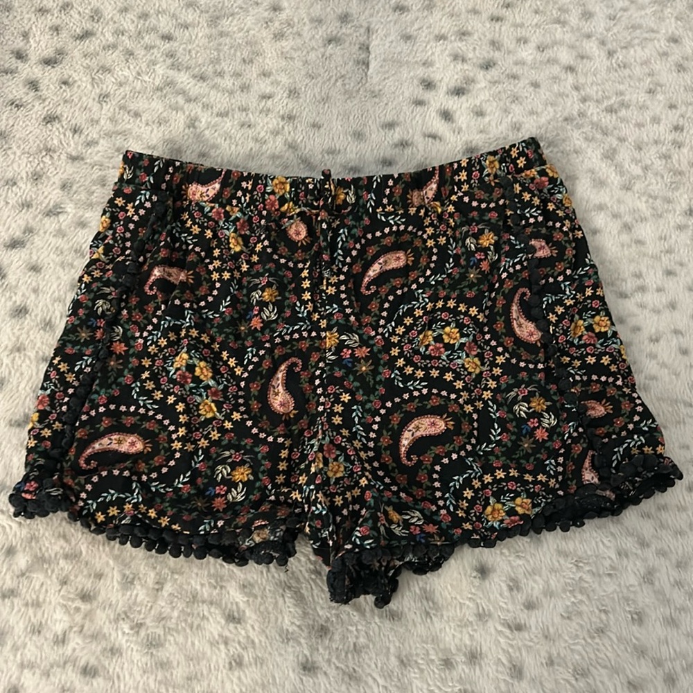 Art Class Paisley, print linen shorts